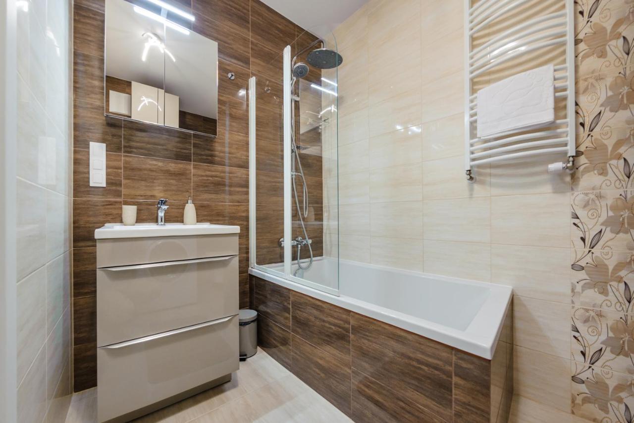 Apartamenty Sun & Snow Front Park 格但斯克 外观 照片