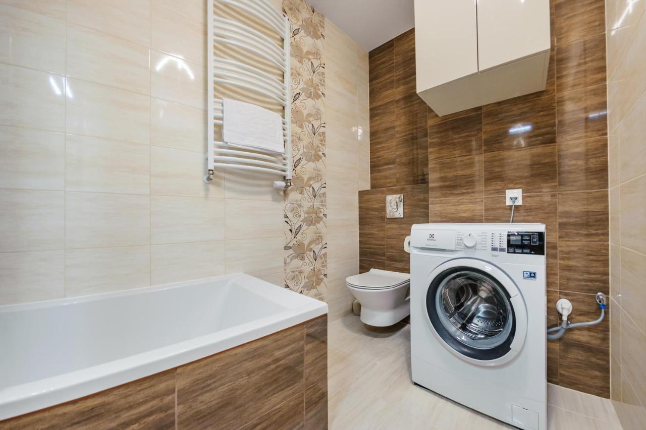 Apartamenty Sun & Snow Front Park 格但斯克 外观 照片